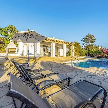 Villa Mou